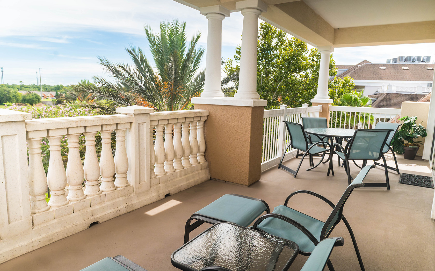 reunionresortandgolfclub-villas-superior-08-64d3f6692fb4e